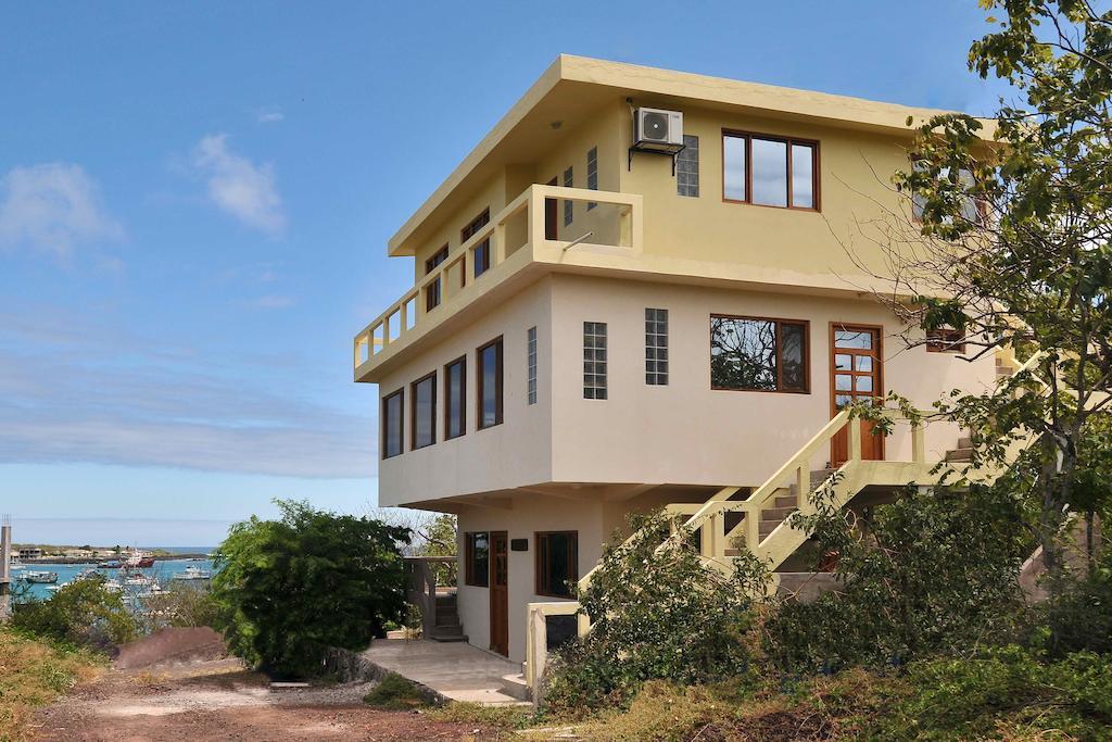 The Galeodan Suites Puerto Baquerizo Moreno Pokoj fotografie