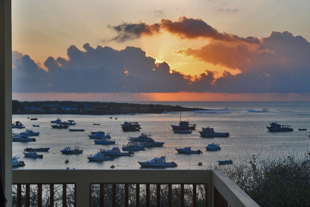 The Galeodan Suites Puerto Baquerizo Moreno Exteriér fotografie