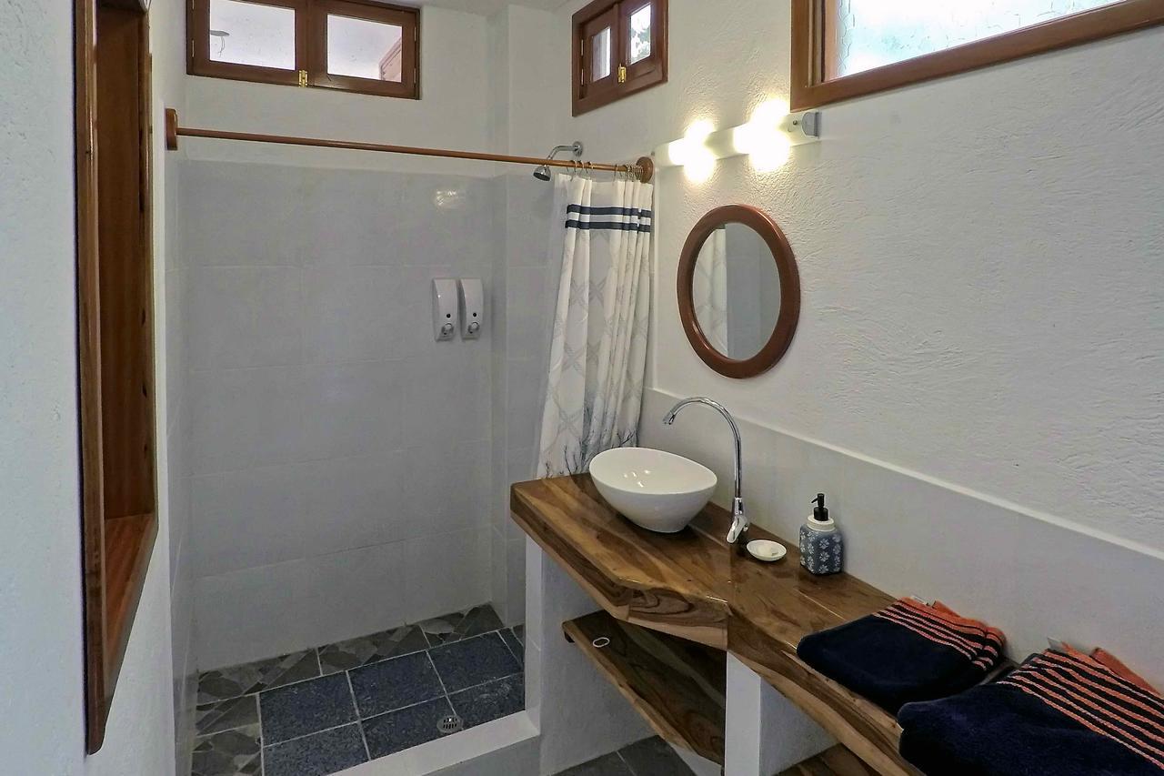 The Galeodan Suites Puerto Baquerizo Moreno Exteriér fotografie