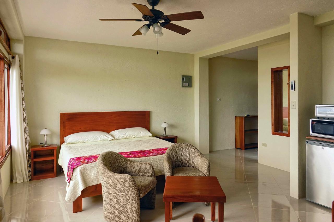 The Galeodan Suites Puerto Baquerizo Moreno Exteriér fotografie