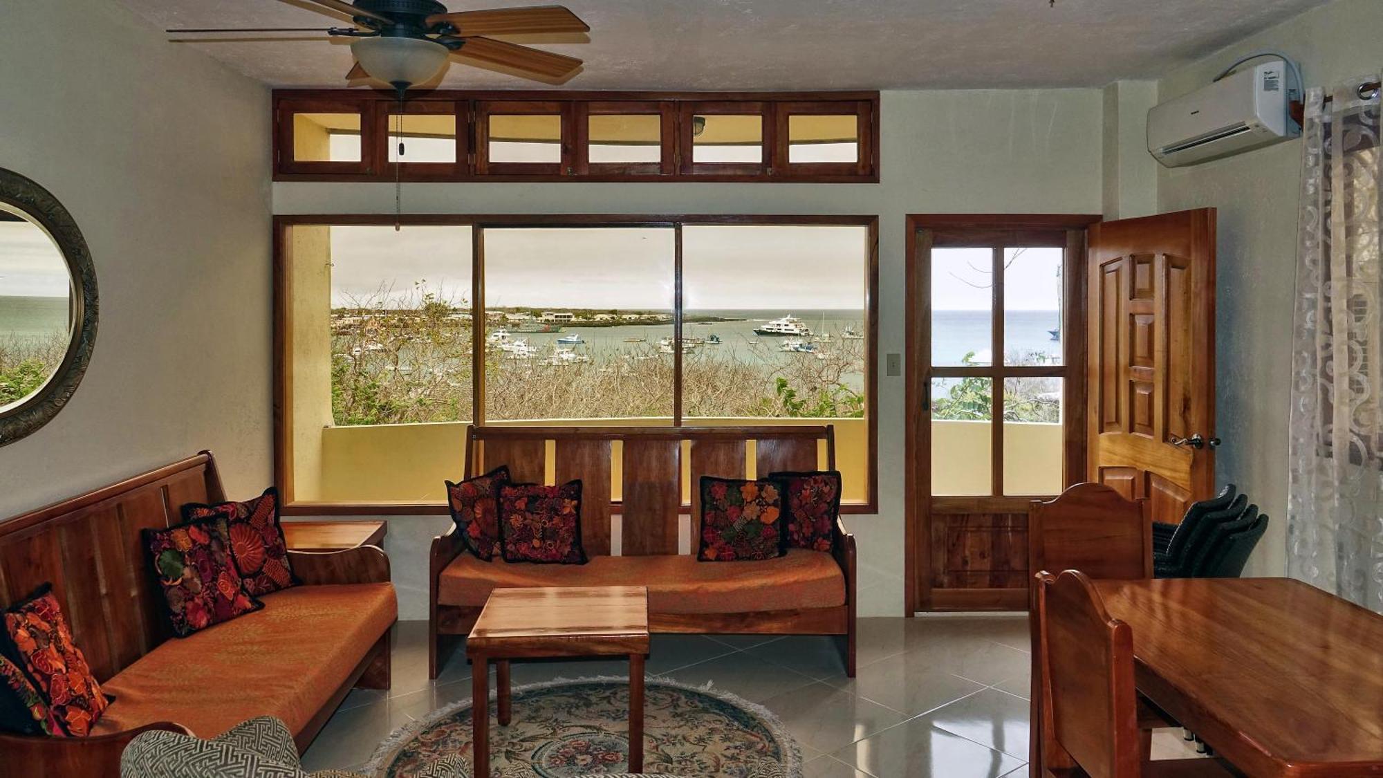 The Galeodan Suites Puerto Baquerizo Moreno Exteriér fotografie